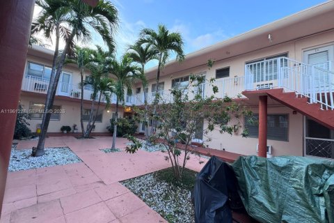 Copropriété à louer à Miami Beach, Floride: 40.78 m2 № 2022126 - photo 8