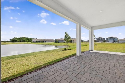 House in Parrish, Florida 3 bedrooms, 205.22 sq.m. № 2231182 - photo 25