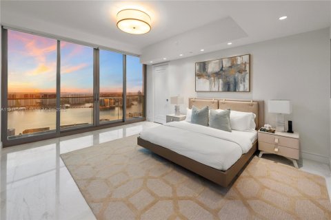 Купить кондоминиум в Санни-Айлс-Бич, Флорида 3 спальни, 261.61м2, № 1972852 - фото 19