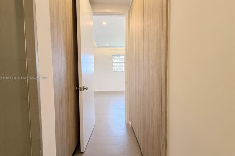 Copropriété à louer à Coral Gables, Floride: 1 chambre, 84.54 m2 № 1891839 - photo 7