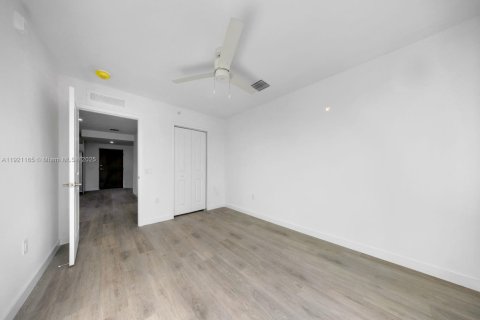 Снять в аренду квартиру в Помпано-Бич, Флорида 2 спальни, № 1974211 - фото 13