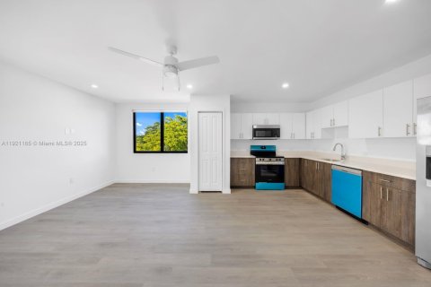 Снять в аренду квартиру в Помпано-Бич, Флорида 2 спальни, № 1974211 - фото 5