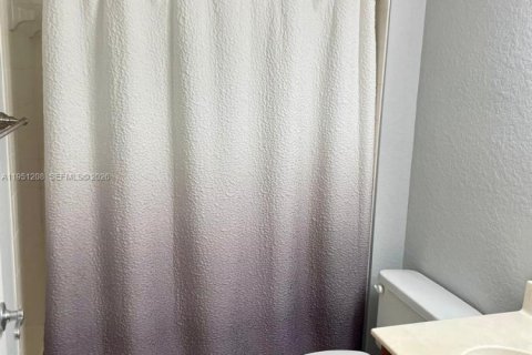 Снять в аренду кондоминиум в Орландо, Флорида 2 спальни, № 2006038 - фото 11