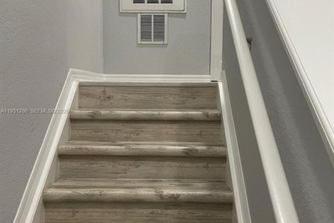 Снять в аренду кондоминиум в Орландо, Флорида 2 спальни, № 2006038 - фото 8