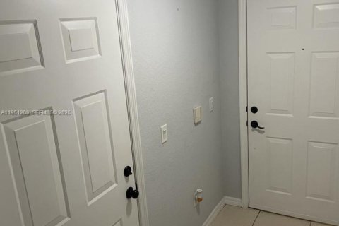 Снять в аренду кондоминиум в Орландо, Флорида 2 спальни, № 2006038 - фото 15