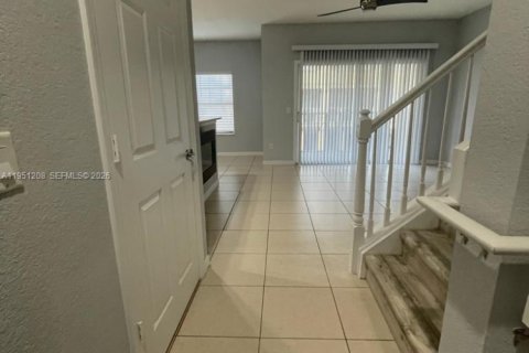 Снять в аренду кондоминиум в Орландо, Флорида 2 спальни, № 2006038 - фото 9