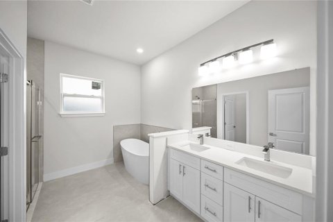 House in Port Charlotte, Florida 4 bedrooms, 157.47 sq.m. № 2105006 - photo 26