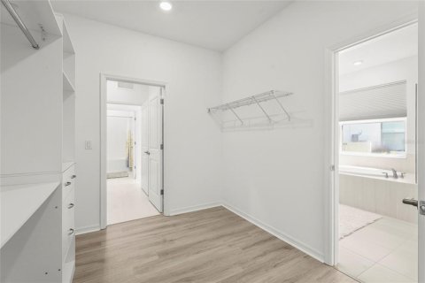 Купить виллу или дом в Сарасота, Флорида 9 комнат, 222.59м2, № 1898796 - фото 30