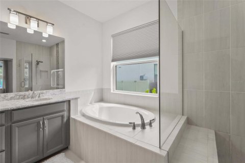 Купить виллу или дом в Сарасота, Флорида 9 комнат, 222.59м2, № 1898796 - фото 25