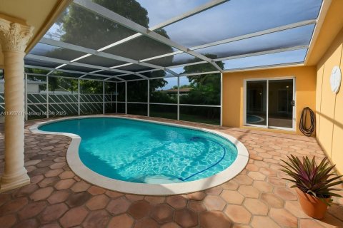 Casa en venta en Miramar, Florida, 3 dormitorios, 197.88 m2 № 2081860 - foto 22