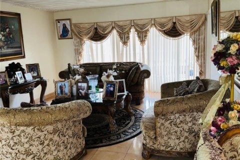 Casa en venta en Miramar, Florida, 3 dormitorios, 197.88 m2 № 2081860 - foto 7