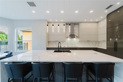 Casa en venta en Windermere, Florida, 4 dormitorios, 258.92 m2 № 2145120 - foto 13