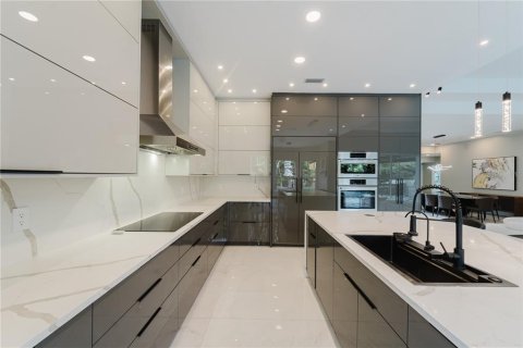 Casa en venta en Windermere, Florida, 4 dormitorios, 258.92 m2 № 2145120 - foto 15