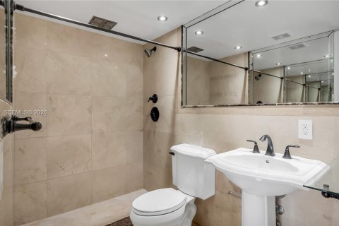 Copropriété à vendre à Miami Lakes, Floride: 1 chambre, 62.43 m2 № 2074751 - photo 7