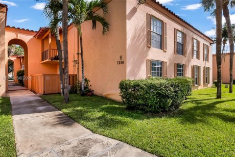Condo à Miami Lakes, Floride, 1 chambre  № 2074751