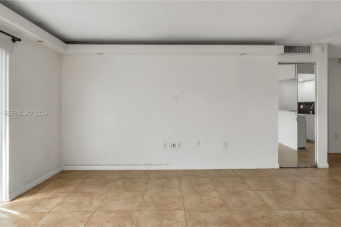 Copropriété à vendre à Miami Lakes, Floride: 1 chambre, 62.43 m2 № 2074751 - photo 20