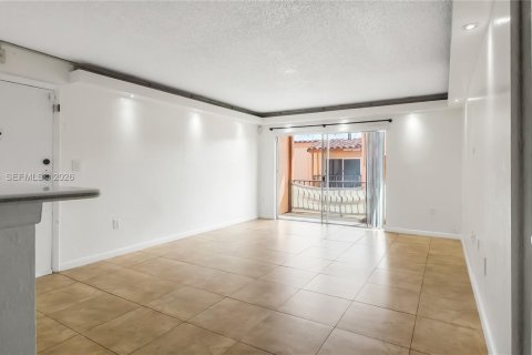 Copropriété à vendre à Miami Lakes, Floride: 1 chambre, 62.43 m2 № 2074751 - photo 2