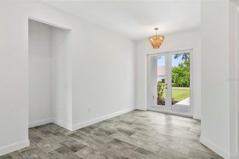 House in Palm Coast, Florida 4 bedrooms, 224.08 sq.m. № 1576451 - photo 16