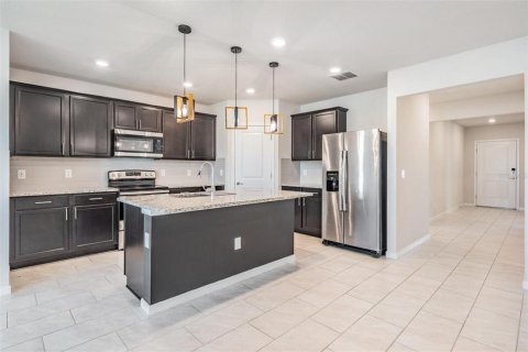 House in Ruskin, Florida 3 bedrooms, 153.29 sq.m. № 1900534 - photo 12