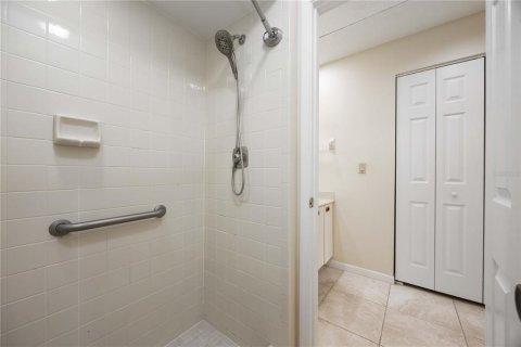 Villa ou maison à louer à Sarasota, Floride: 2 chambres, 100.33 m2 № 2109642 - photo 27