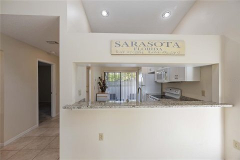 Villa ou maison à louer à Sarasota, Floride: 2 chambres, 100.33 m2 № 2109642 - photo 15