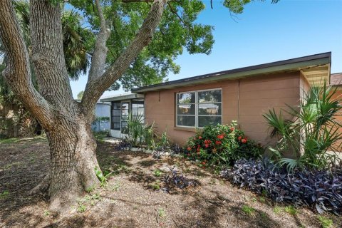 Casa en venta en Port Richey, Florida, 2 dormitorios, 97.64 m2 № 1909093 - foto 30