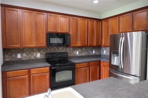 Touwnhouse à vendre à Orlando, Floride: 4 chambres, 211.35 m2 № 1846908 - photo 7