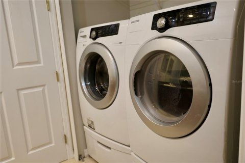 Touwnhouse à vendre à Orlando, Floride: 4 chambres, 211.35 m2 № 1846908 - photo 25