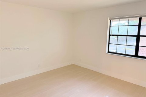 Condominio en alquiler en Coral Springs, Florida, 2 dormitorios, 104.61 m2 № 2087593 - foto 13