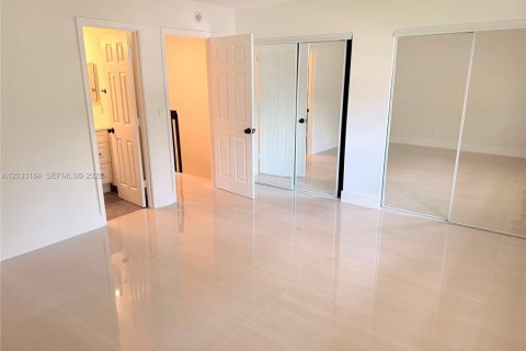 Condominio en alquiler en Coral Springs, Florida, 2 dormitorios, 104.61 m2 № 2087593 - foto 16