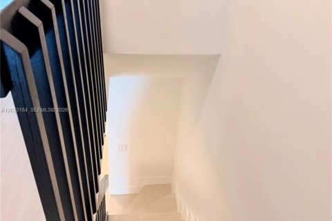 Condominio en alquiler en Coral Springs, Florida, 2 dormitorios, 104.61 m2 № 2087593 - foto 10