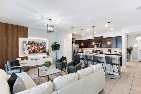 Touwnhouse à vendre à Davenport, Floride: 5 chambres, 212.1 m2 № 2125960 - photo 5