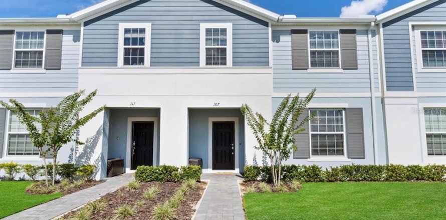Touwnhouse à Davenport, Floride 5 chambres, 212.1 m2 № 2125960