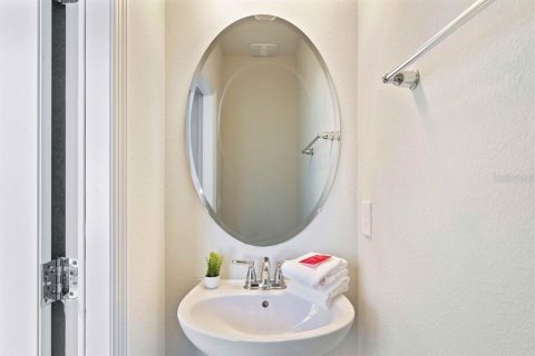 Touwnhouse à vendre à Davenport, Floride: 5 chambres, 212.1 m2 № 2125960 - photo 13