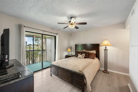 Condo in Oldsmar, Florida, 2 bedrooms  № 2395850 - photo 13