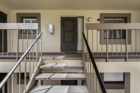 Condo in Oldsmar, Florida, 2 bedrooms  № 2395850 - photo 4
