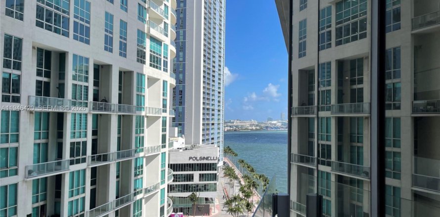 Condo in Miami, Florida, 1 bedroom  № 2002763