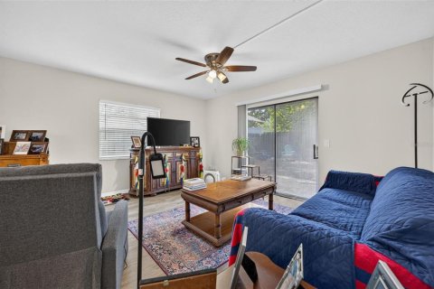 Immobilier commercial à vendre à Orlando, Floride: 4 chambres, 206.8 m2 № 2388946 - photo 25