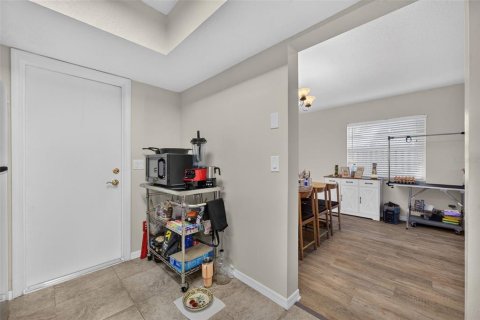 Immobilier commercial à vendre à Orlando, Floride: 4 chambres, 206.8 m2 № 2388946 - photo 20