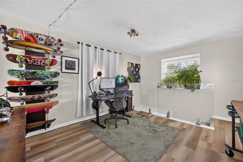 Immobilier commercial à vendre à Orlando, Floride: 4 chambres, 206.8 m2 № 2388946 - photo 17