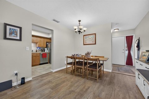 Immobilier commercial à vendre à Orlando, Floride: 4 chambres, 206.8 m2 № 2388946 - photo 23