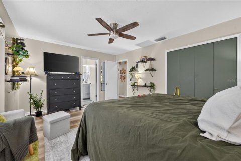 Immobilier commercial à vendre à Orlando, Floride: 4 chambres, 206.8 m2 № 2388946 - photo 14