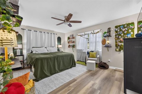 Immobilier commercial à vendre à Orlando, Floride: 4 chambres, 206.8 m2 № 2388946 - photo 13