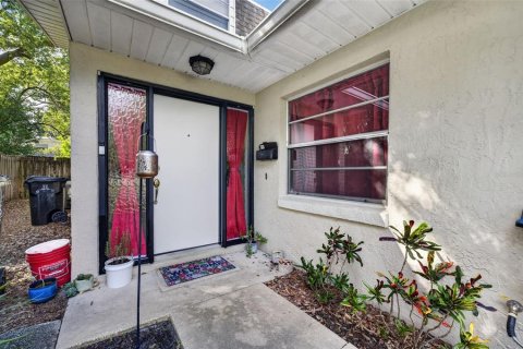 Immobilier commercial à vendre à Orlando, Floride: 4 chambres, 206.8 m2 № 2388946 - photo 19