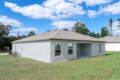 Villa ou maison à vendre à Citrus Springs, Floride: 3 chambres, 144.37 m2 № 1909948 - photo 2