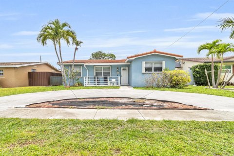 Casa en alquiler en Hollywood, Florida, 3 dormitorios, 171.5 m2 № 2085256 - foto 24