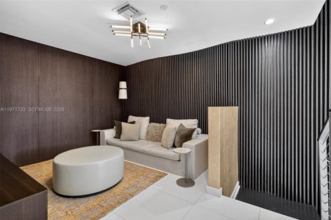 Condo in Miami, Florida, 2 bedrooms  № 2046294 - photo 27