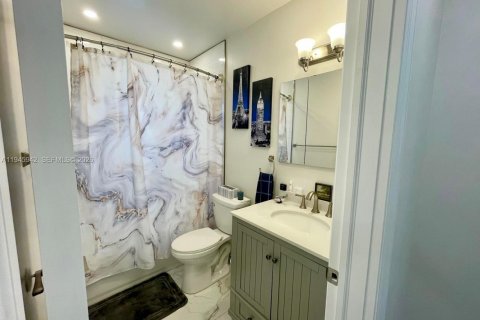 Casa en venta en Coral Springs, Florida, 2 dormitorios, 97.36 m2 № 2002421 - foto 17