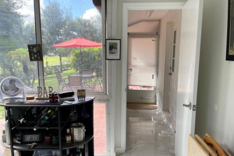 Casa en venta en Coral Springs, Florida, 2 dormitorios, 97.36 m2 № 2002421 - foto 26