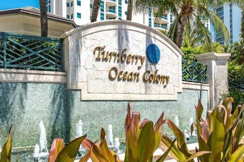 Copropriété à vendre à Sunny Isles Beach, Floride: 4 chambres, 346.99 m2 № 1929395 - photo 1